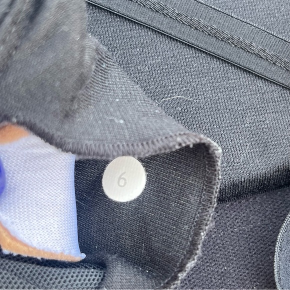 Lululemon Flare Cross Strap Shelf Bra Yoga Athletic Tank Top - Picture 7 of 13